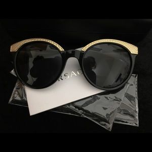 Versace ladies  sun glasses NEW PRICE REDUCTION